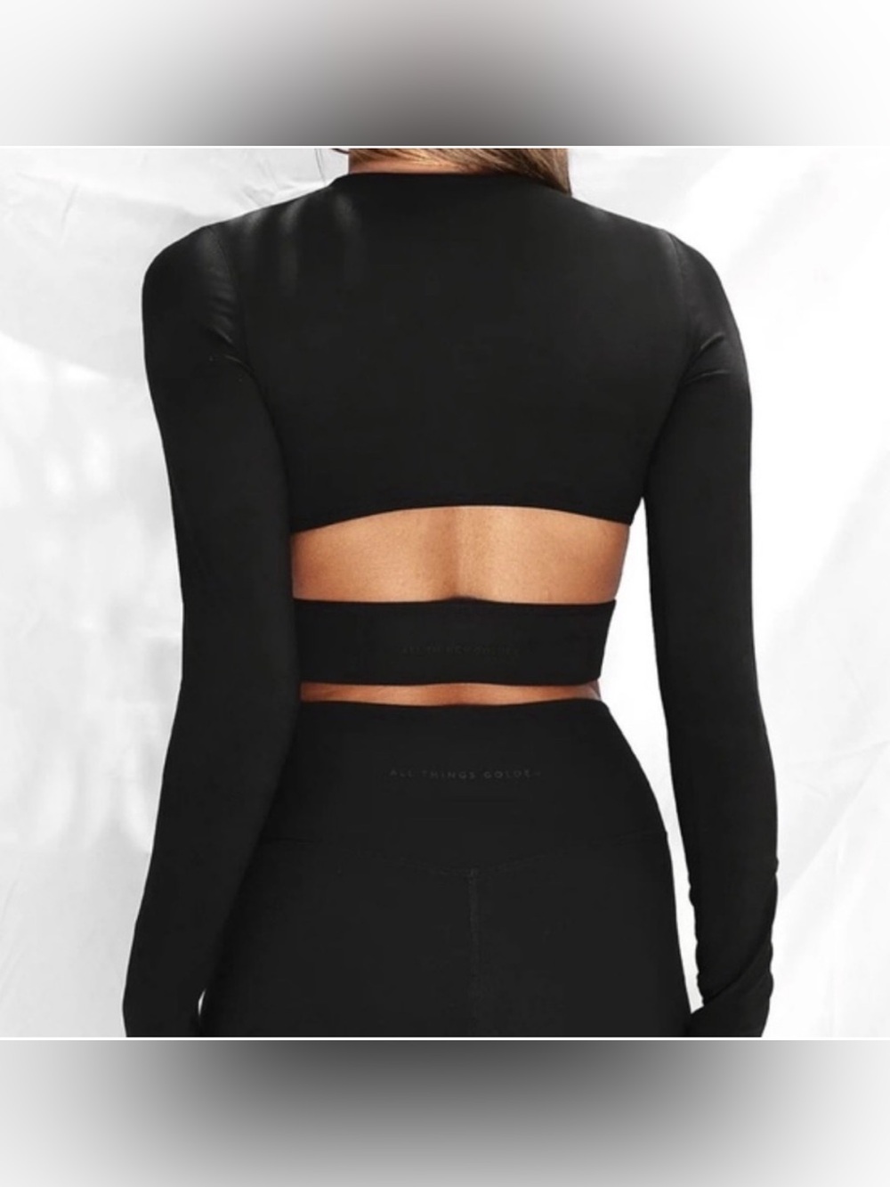 All Things Golden Black Cut Out Sculpt Long Sleeve Cropped Top size Small EUC
